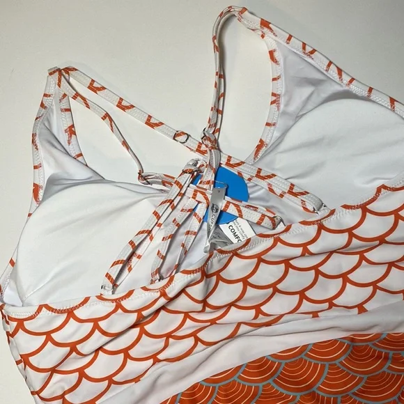 Women’s One Piece Cupshe swim suit, size large nwt - Picture 4 of 5